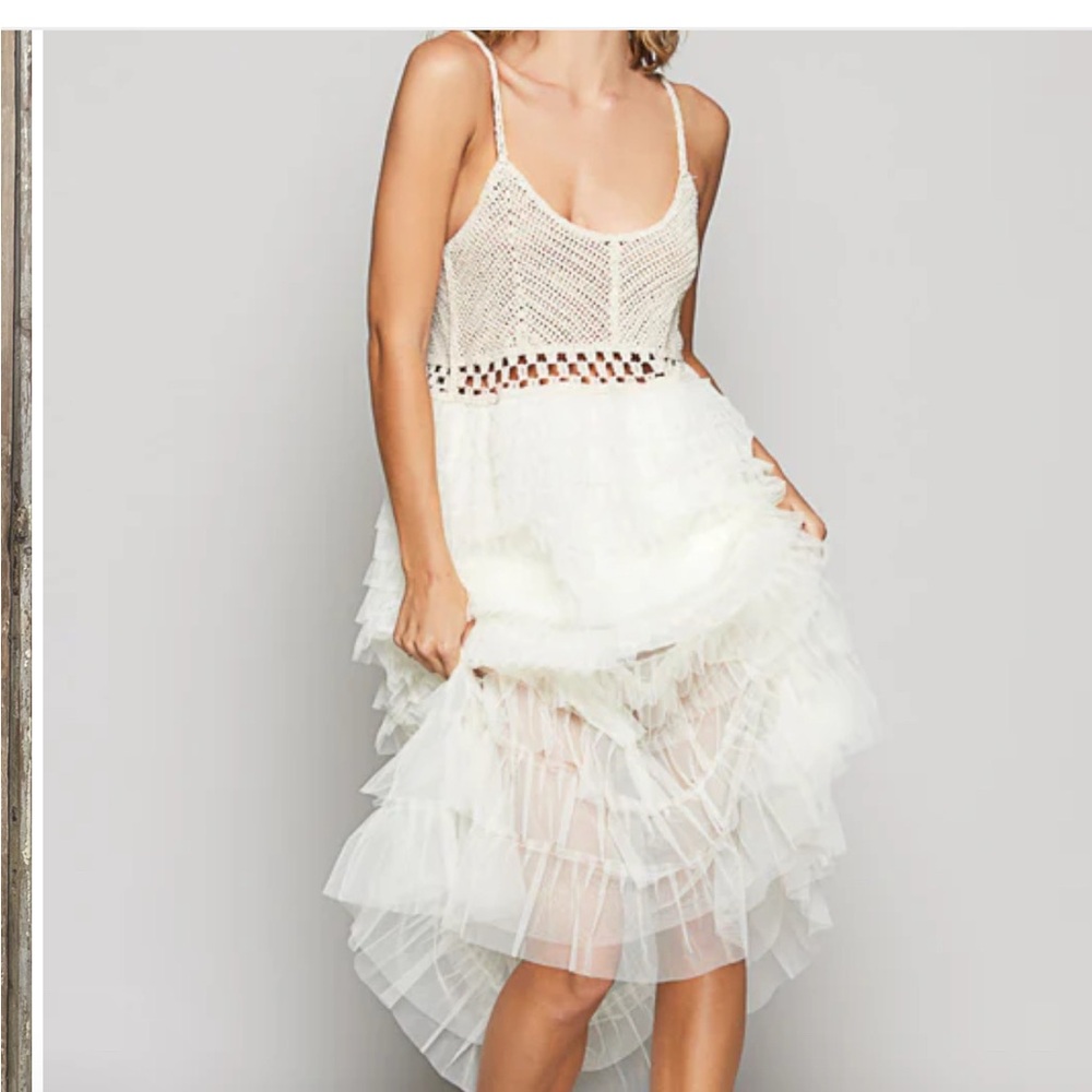 👗POL Ivory Crochet Bodice Ruffle Skirt Maxi Dress (NWOT -sold in poly bag)
